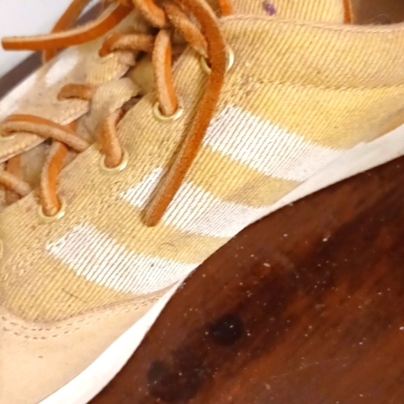 ADIDAS Cream & White Canvas Sneakers w/ Leather Laces, 11.5 main image 5